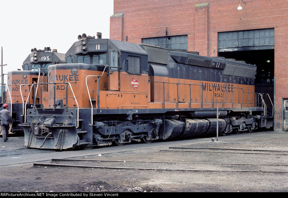 Milwaukee Road SD45 #11